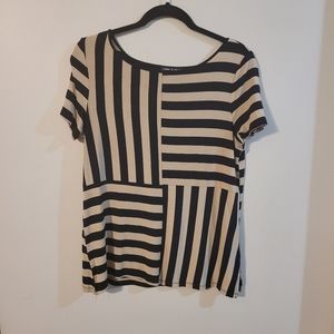 Cable and gauge t-shirt M size.